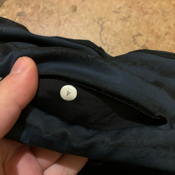 Lululemon Speed Tight III in good vibes navy print size 4 - Picture 7 of 7